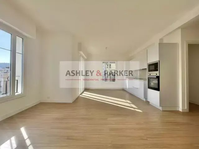 Wohnung in Nizza, Provence-Alpes-Côte d'Azur, Frankreich 3 - 17782479