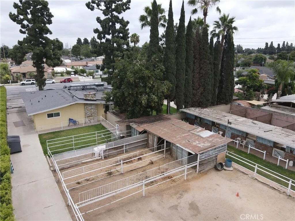 House in Signal Hill, California, United States 5 - 17841451