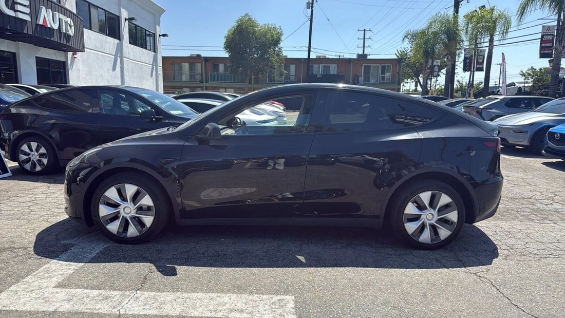 Suv in Azusa, CA, United States 3 - 18914592