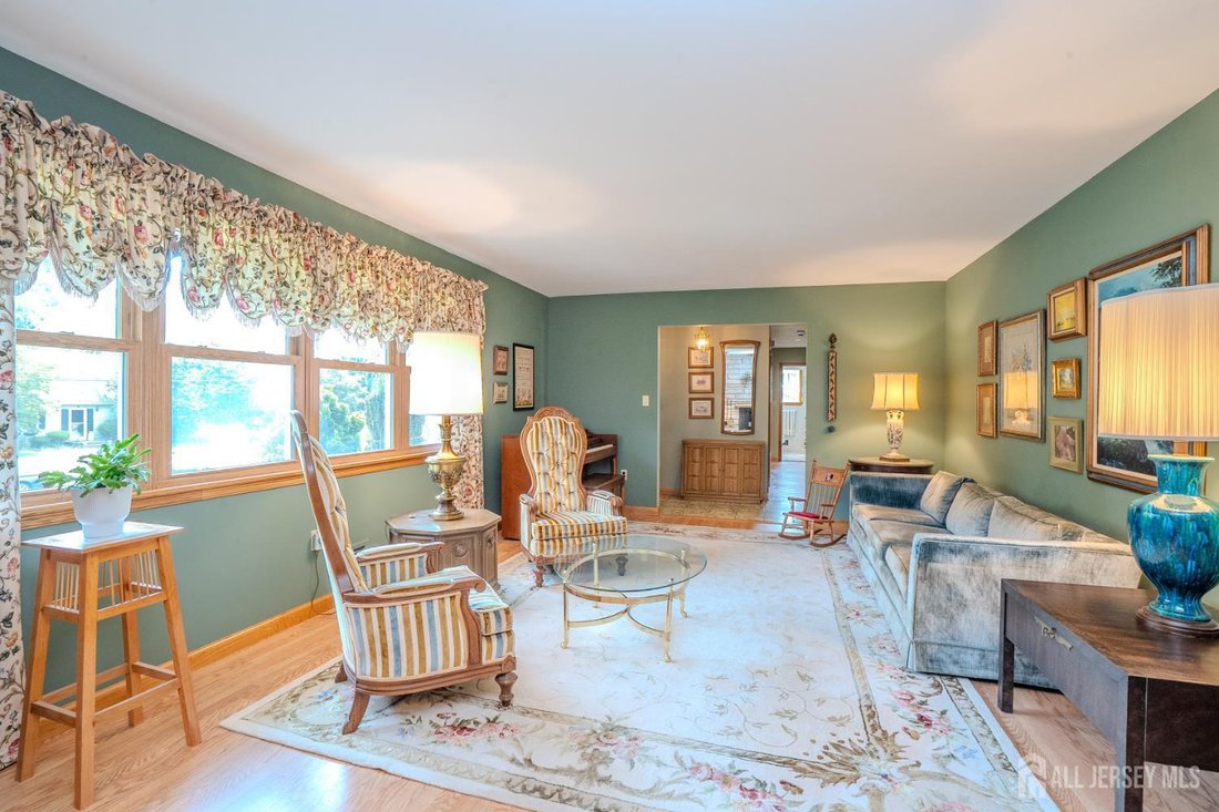 House in North Brunswick Township, New Jersey, United States 4 - 18907047
