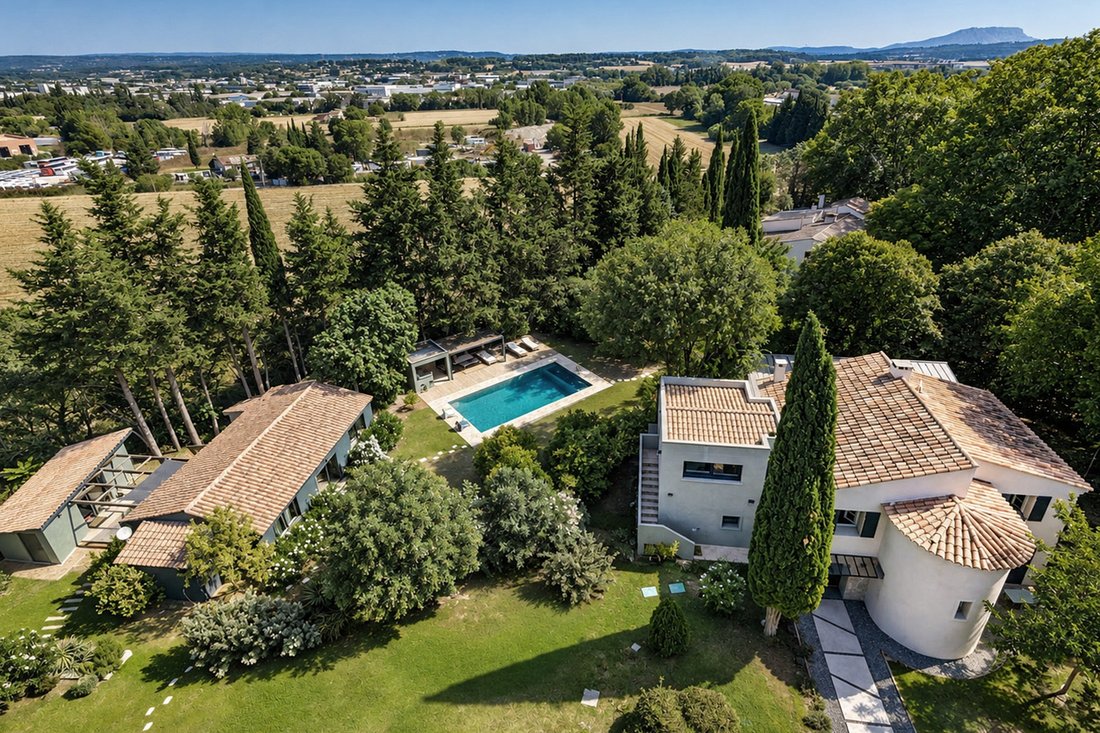 Casa en Le Tholonet, Provenza-Alpes-Costa Azul, Francia 1 - 17136585