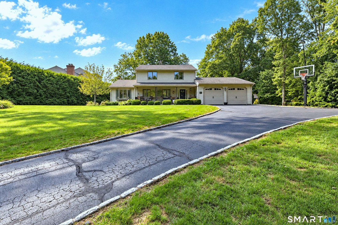 House in Trumbull, Connecticut, United States 1 - 18909013