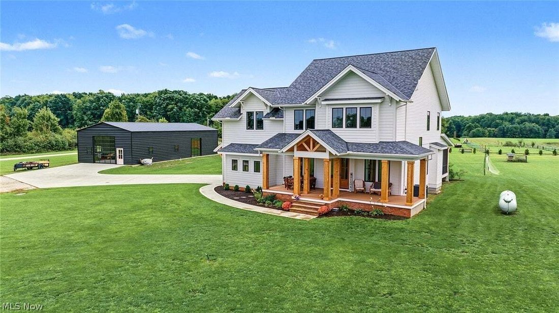 House in Medina, Ohio, United States 1 - 18909022