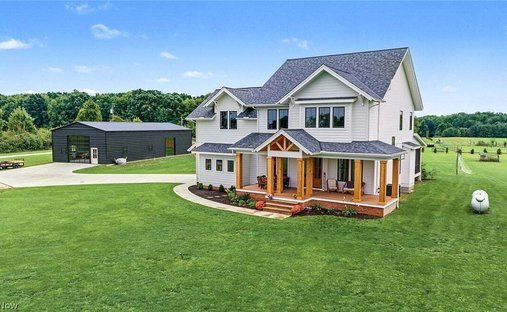 House in Medina, Ohio, United States 1