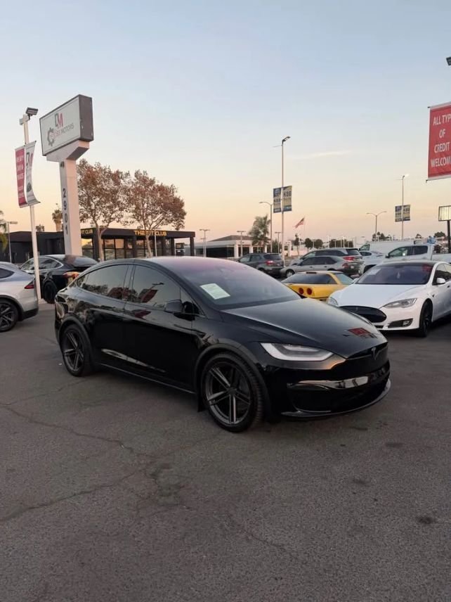 Suv in Costa Mesa, CA, United States 3 - 18921137