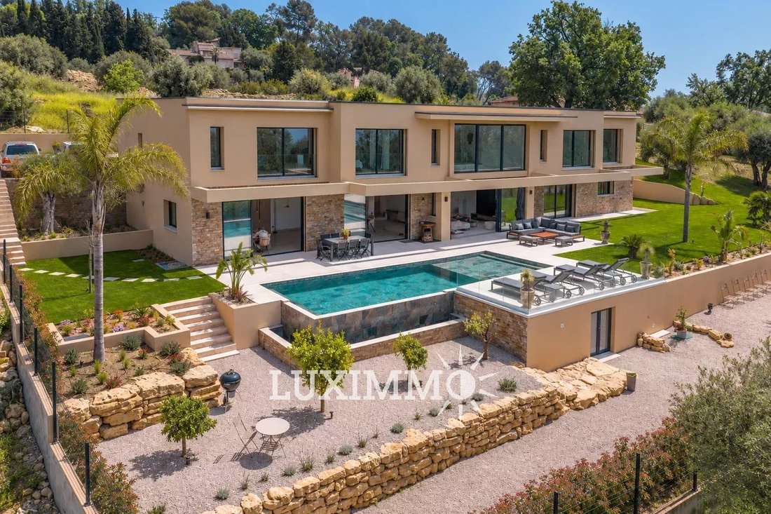 Villa in Opio, Provence-Alpes-Côte d'Azur, France 1 - 18914044