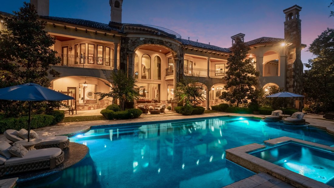 House in The Woodlands, Texas, United States 5 - 18909896