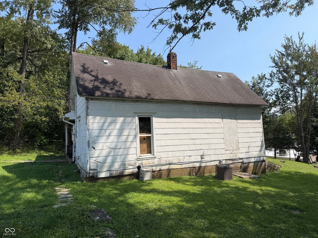 House in Bedford, Indiana, United States 4 - 18908878