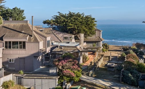 House in Bolinas, California, United States 1