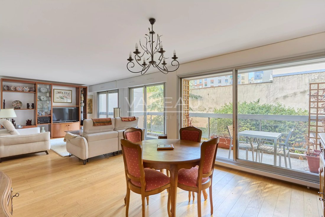 Apartment in Violet Commerce, Paris 15e Arrondissement, Paris 1 - 18917579