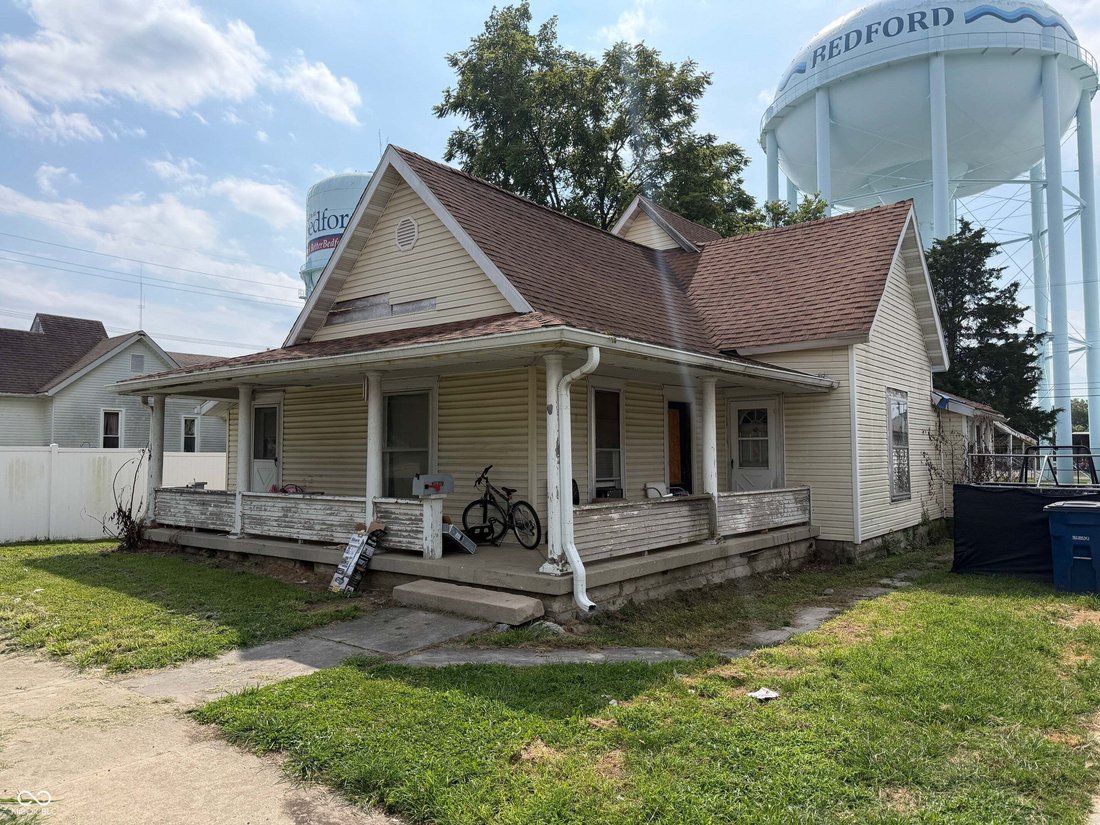 House in Bedford, Indiana, United States 1 - 18908870