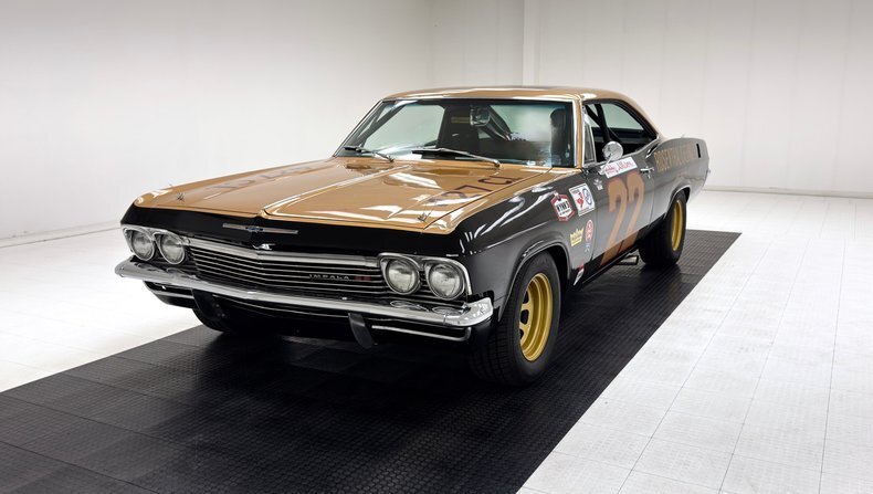 Coupe in Morgantown, United States 1 - 18913485