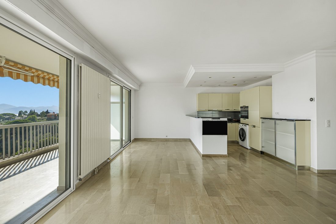Apartment in Saint Nicolas, Cannes, France 4 - 18912676