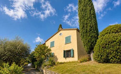 House in Nord, La Gaude, France 1
