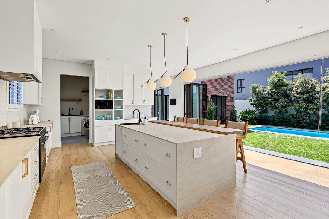 Country House in Parktown North, Sandton, Gauteng 2 - 18918160