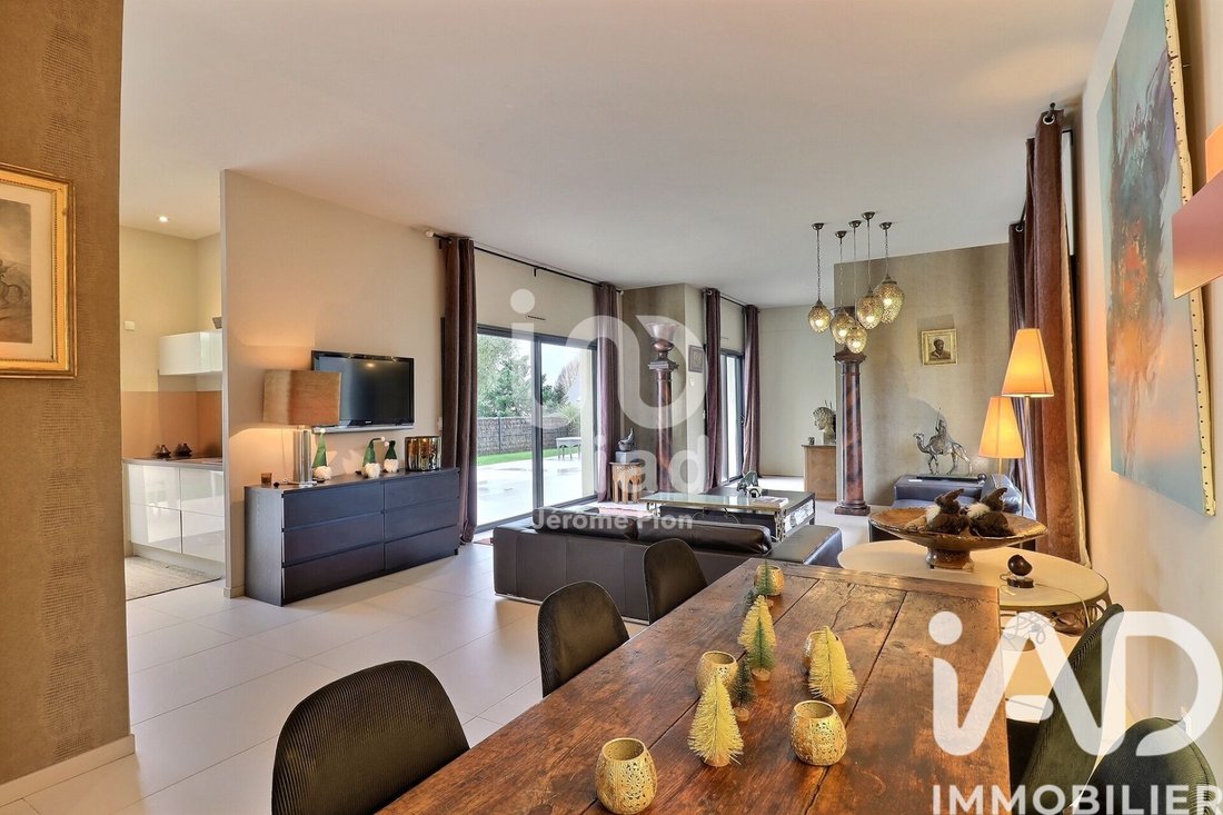 House in Saint-Cyr-sur-Loire, Centre-Val de Loire, France 5 - 16124608