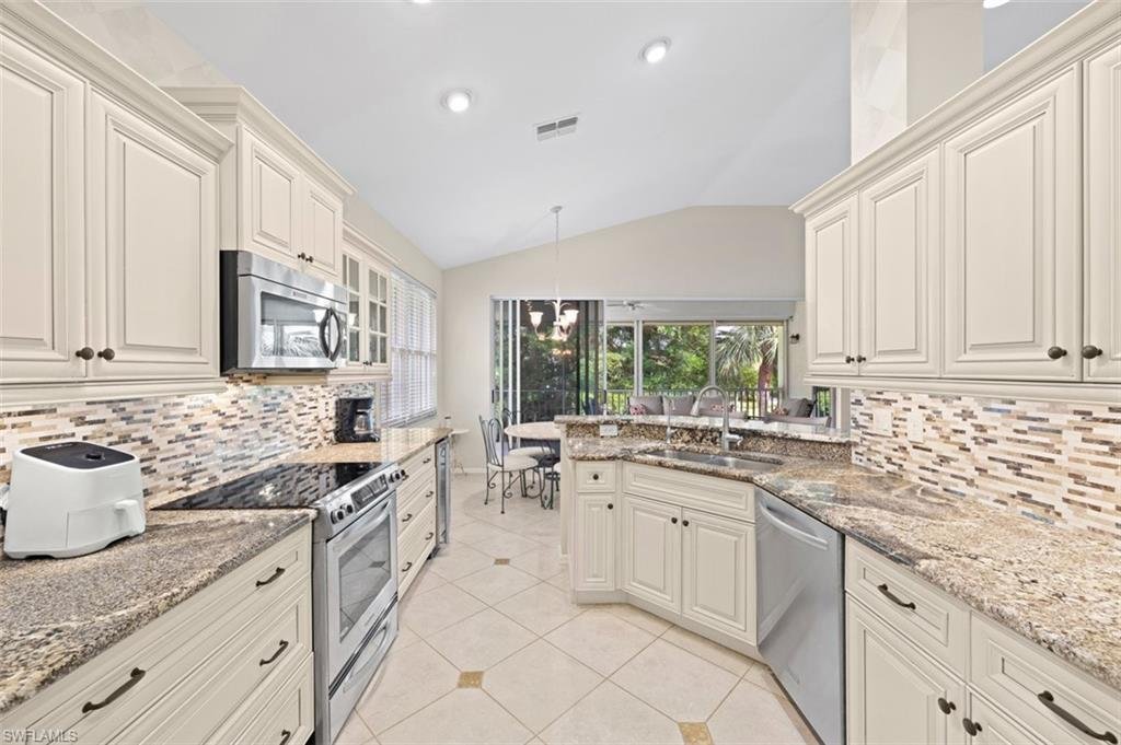 Condo in Bonita Springs, Florida, United States 5 - 18914213