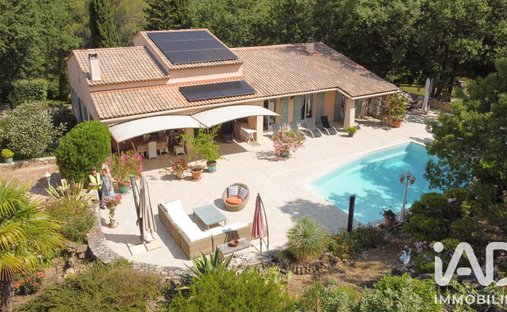 Maison à Néoules, Provence-Alpes-Côte d'Azur, France 1