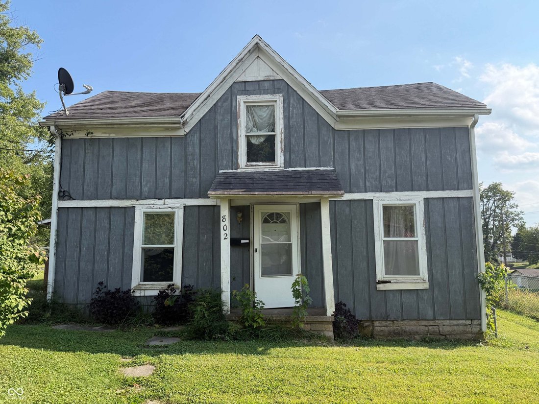 House in Bedford, Indiana, United States 1 - 18908791