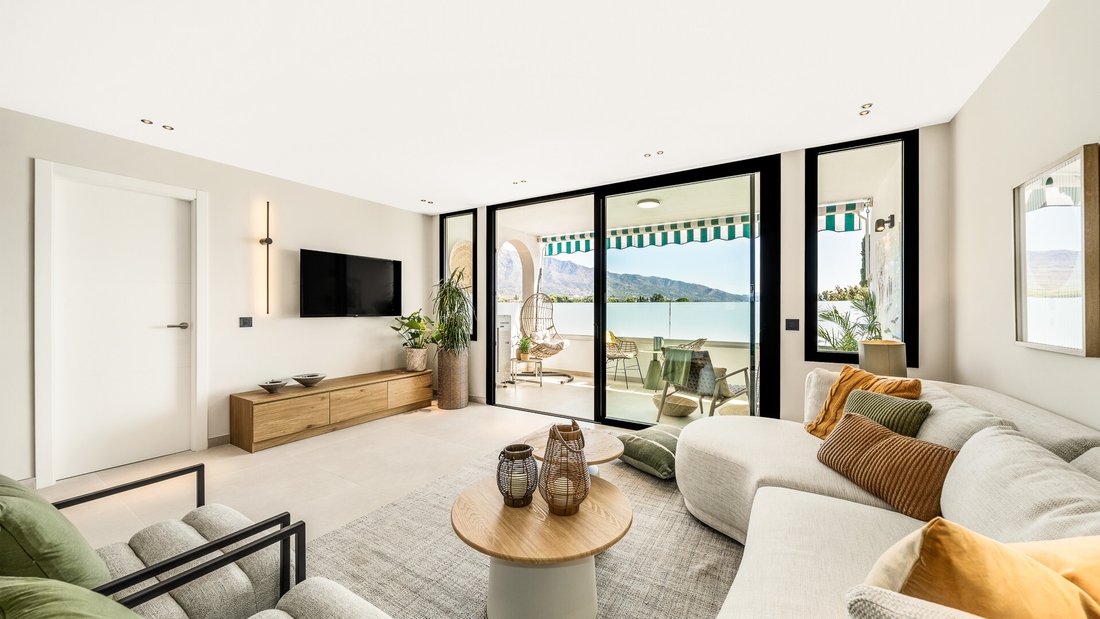 Apartment in Puerto Banus, Marbella, Spain 3 - 18910786