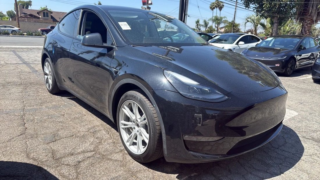 Suv in Azusa, CA, United States 1 - 18914592