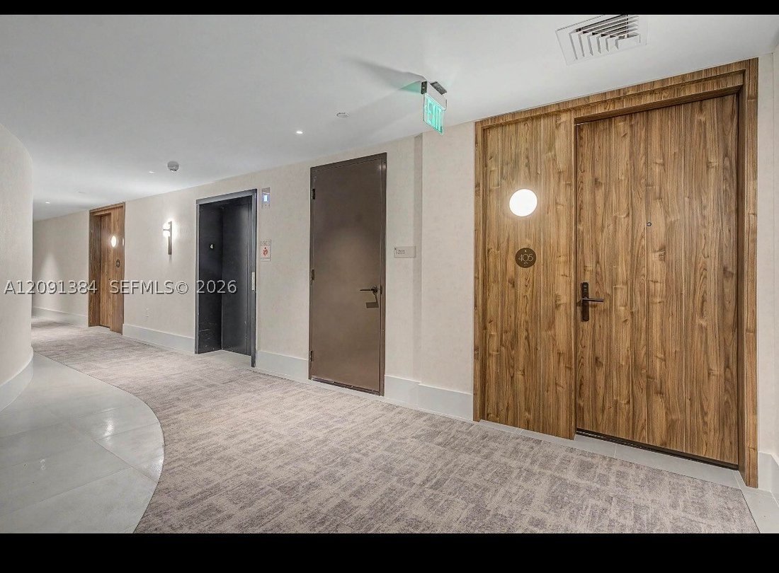 Condo in Miami, Florida, United States 1 - 18914254