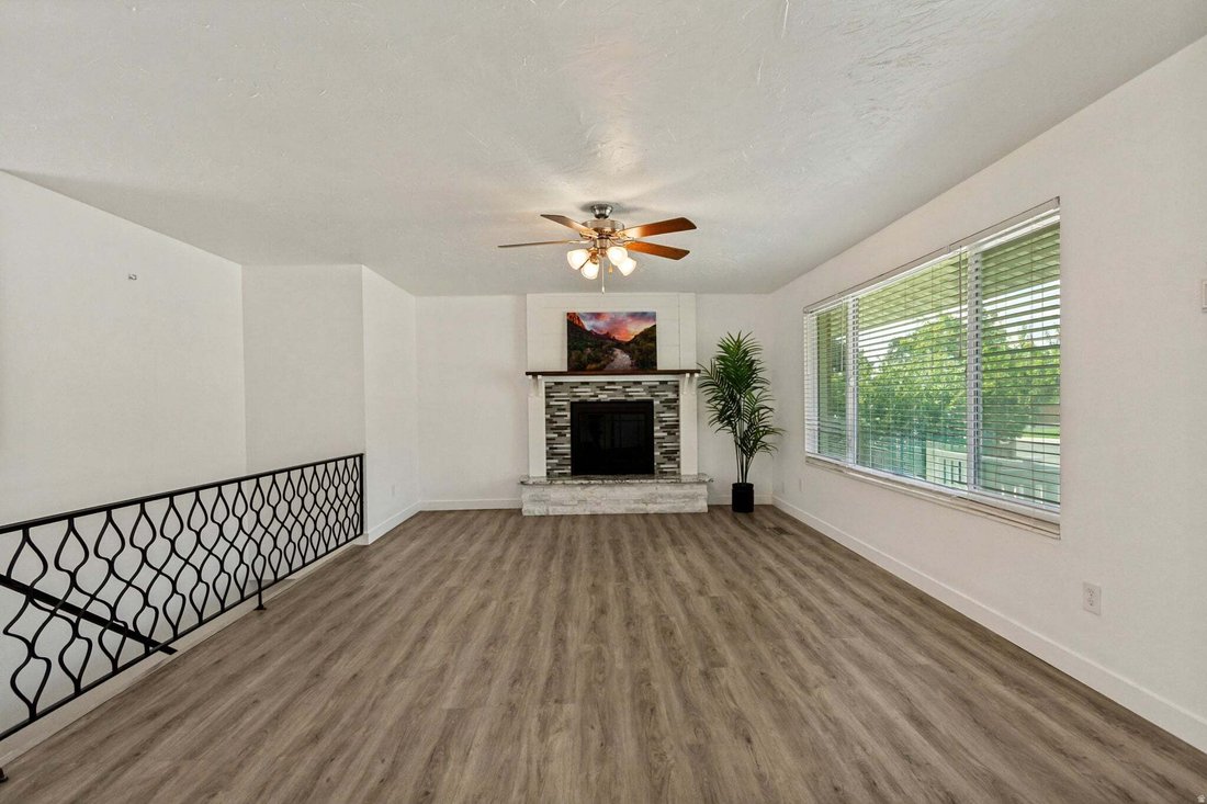 House in Orem, Utah, United States 4 - 18909495