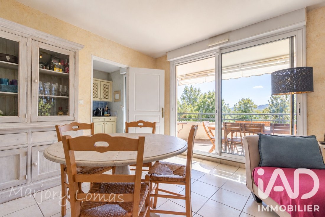 Apartment in Charbonnieres-les-Bains, Auvergne-Rhône-Alpes, France 3 - 18920033