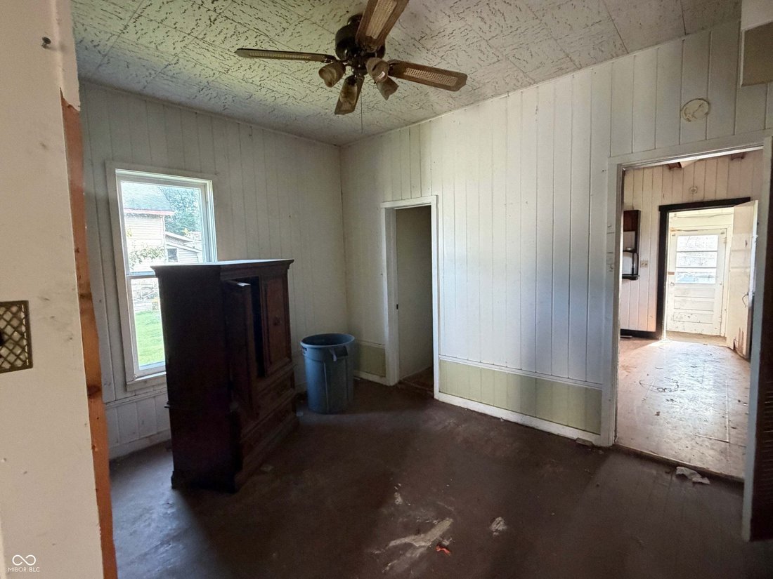 House in Bedford, Indiana, United States 5 - 18908730