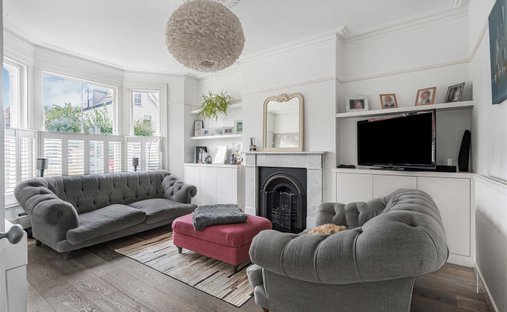 House in Kingston Upon Thames, Royal Borough of Kingston upon Thames, England 1