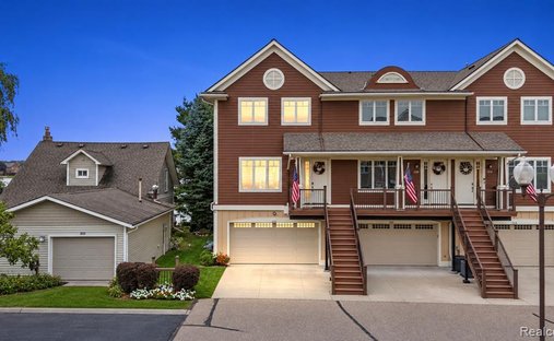 Condo in Orion charter Township, Michigan, United States 1