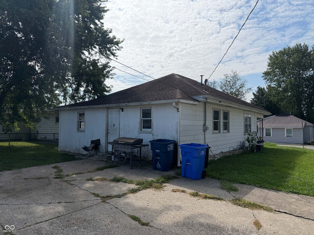 House in Bedford, Indiana, United States 5 - 18908829