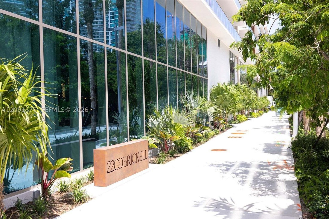 Condo in Miami, Florida, United States 4 - 18909696