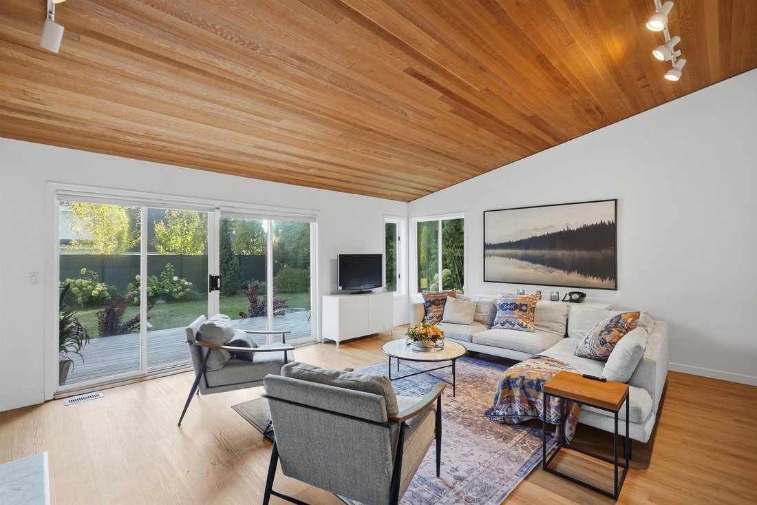 House in North Vancouver, British Columbia, Canada 5 - 18921550