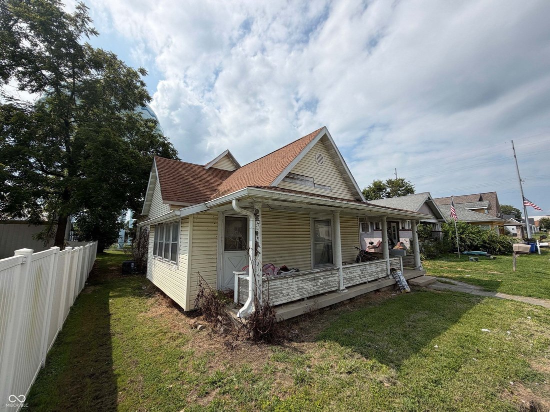 House in Bedford, Indiana, United States 4 - 18908870