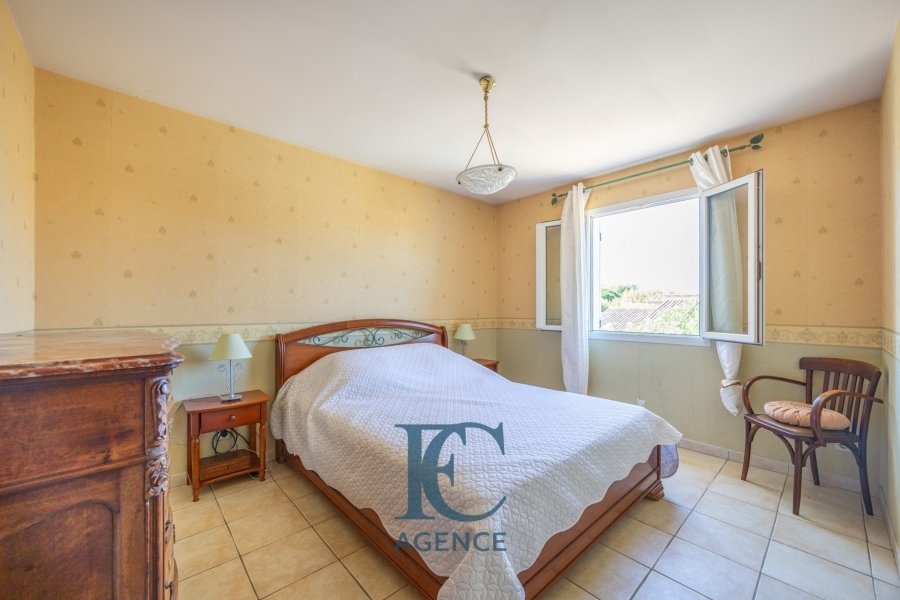 Casa en Saint-Cyr-sur-Mer, Provenza-Alpes-Costa Azul, Francia 5 - 18917589
