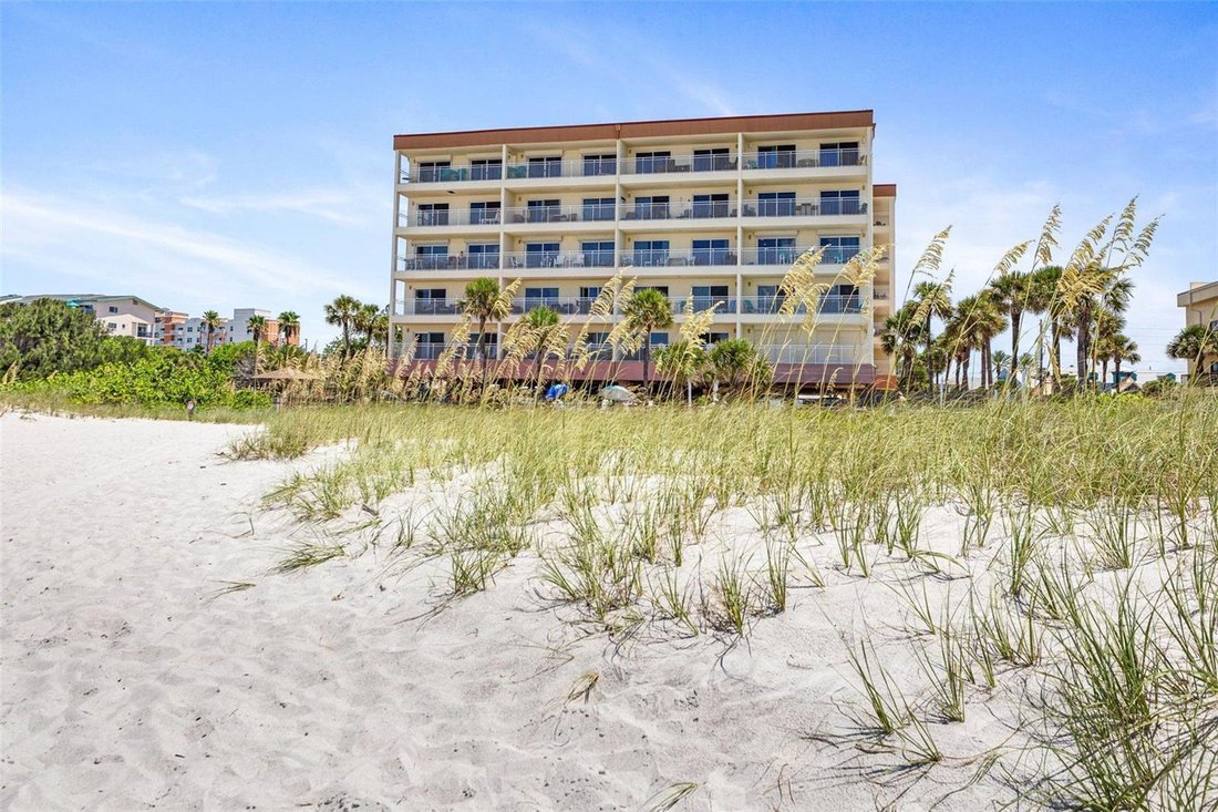 Condo in Madeira Beach, Florida, United States 2 - 18909119