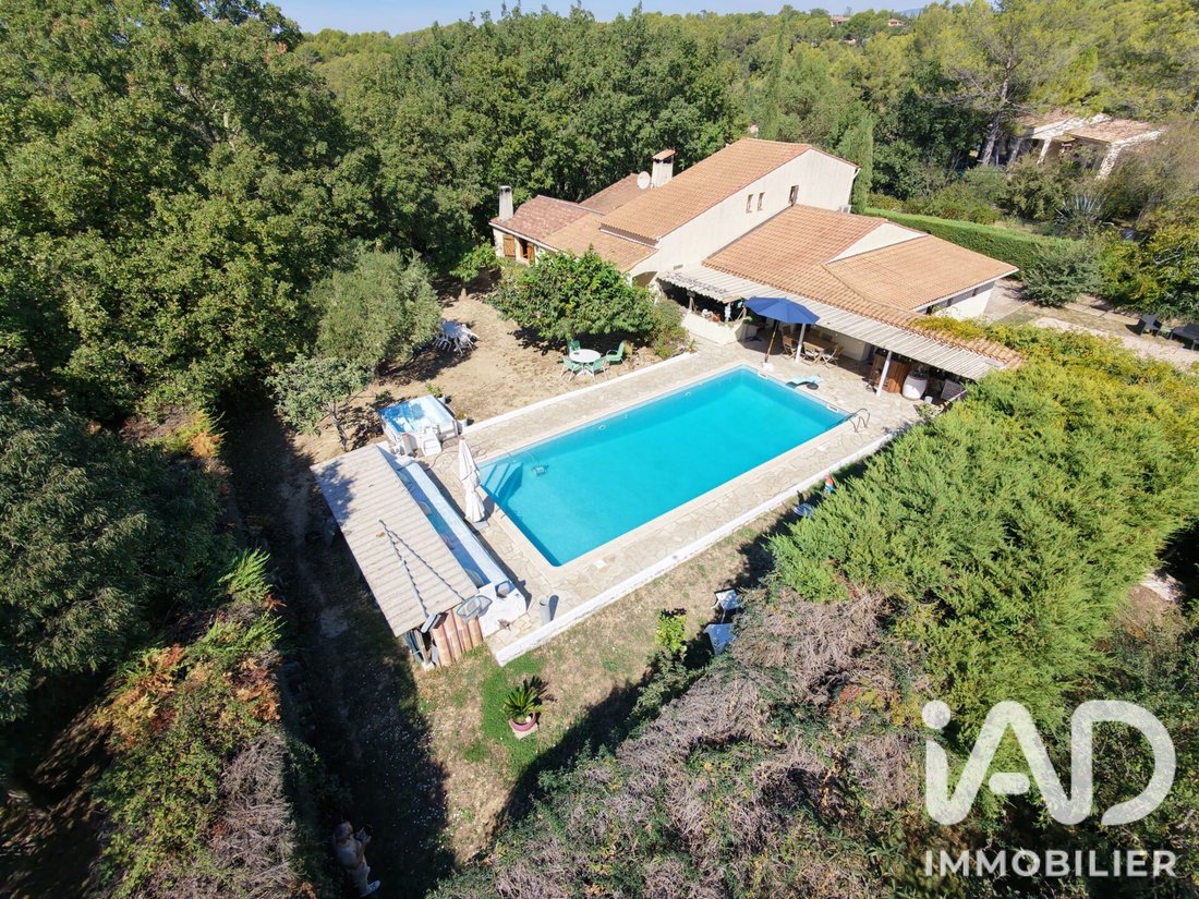 Maison à Bagnols-en-Forêt, Provence-Alpes-Côte d'Azur, France 1 - 18916507