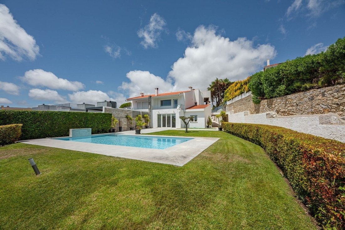 House in Carcavelos e Parede, Lisbon, Portugal 1 - 18916129