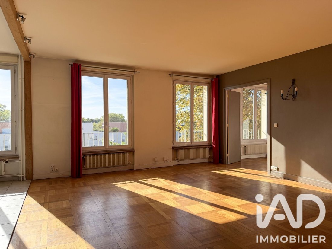 Appartamento a Centre Ville, Rueil-Malmaison, Francia 1 - 18872122