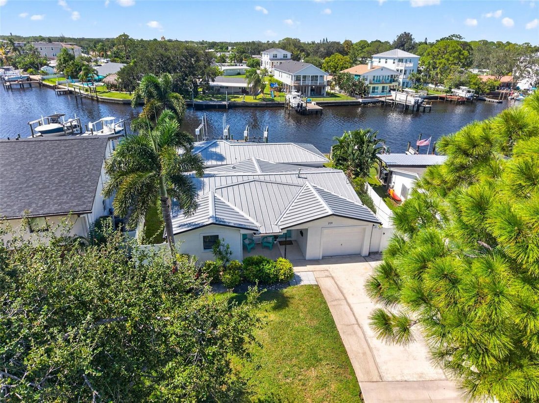 House in St. Petersburg, Florida, United States 1 - 18909828