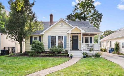 House in Elmhurst, Illinois, United States 1