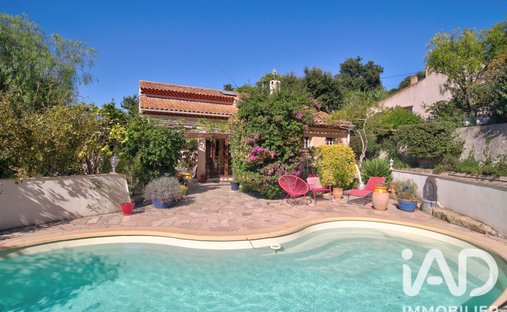 House in Coste Chaude-Mauveou, La Seyne-sur-Mer, France 1