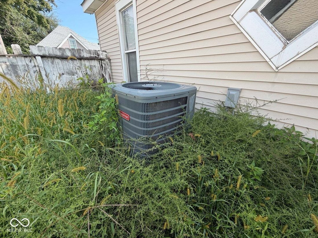 House in Bedford, Indiana, United States 4 - 18908738