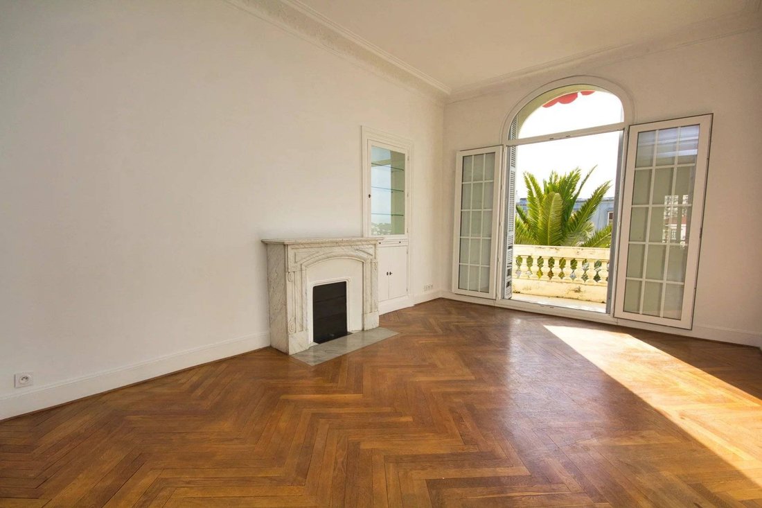 Wohnung in Nizza, Provence-Alpes-Côte d'Azur, Frankreich 3 - 18597621