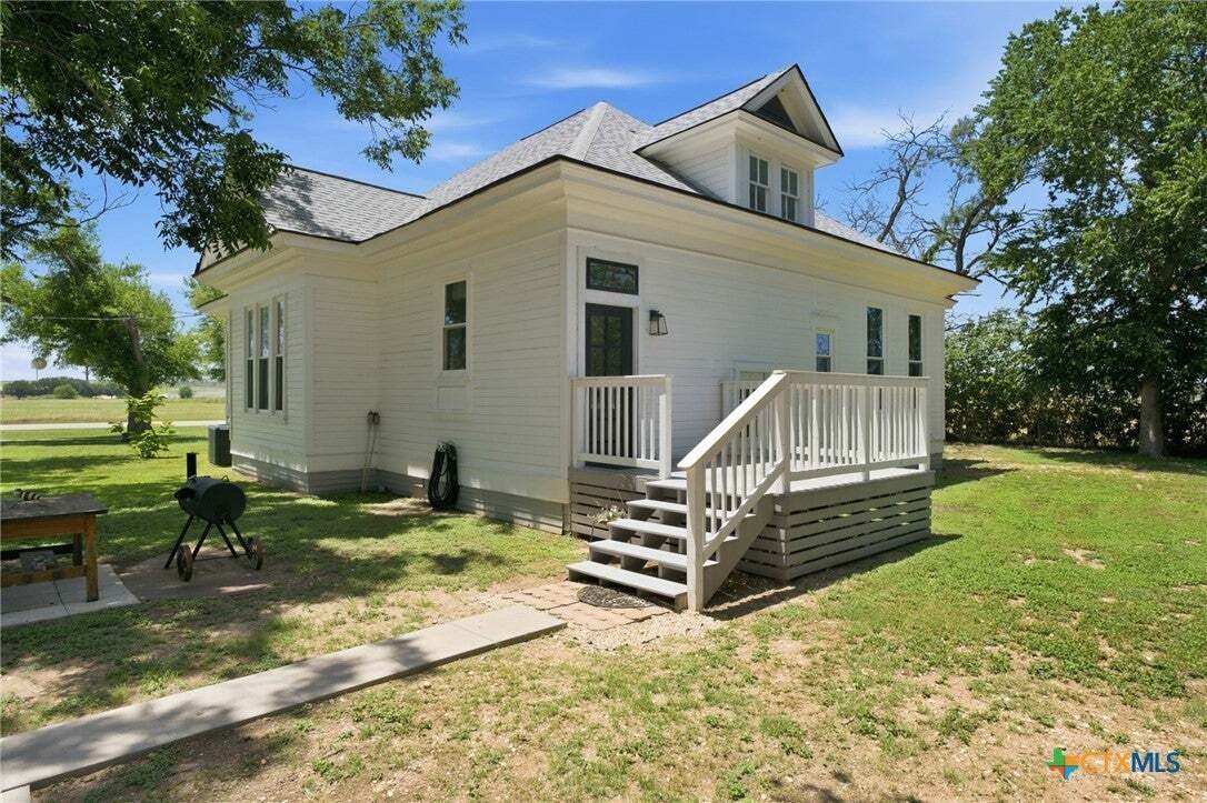 House in Seguin, Texas, United States 4 - 18908991