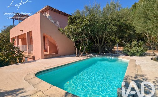 House in Sud, Le Pradet, France 1