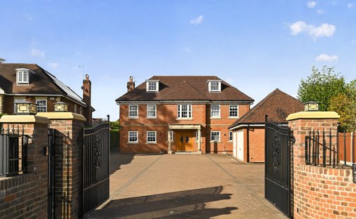 Casa a Farnham Royal, Inghilterra 1