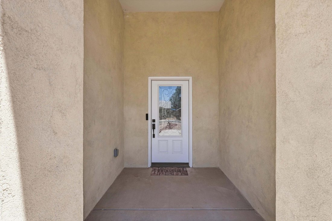 House in Los Ranchos de Albuquerque, New Mexico, United States 4 - 18909594