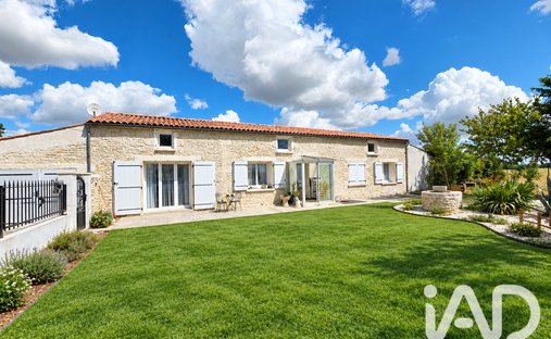 Maison à Saint-Jean-de-Liversay, Nouvelle-Aquitaine, France 1